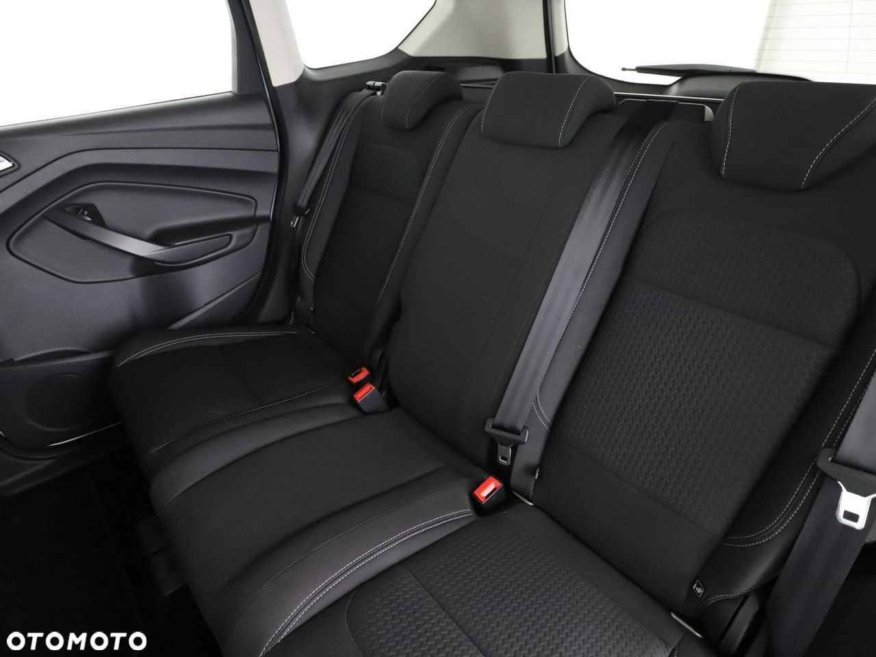 Ford Kuga 1.5 EcoBoost 2x4 Cool & Connect - 13