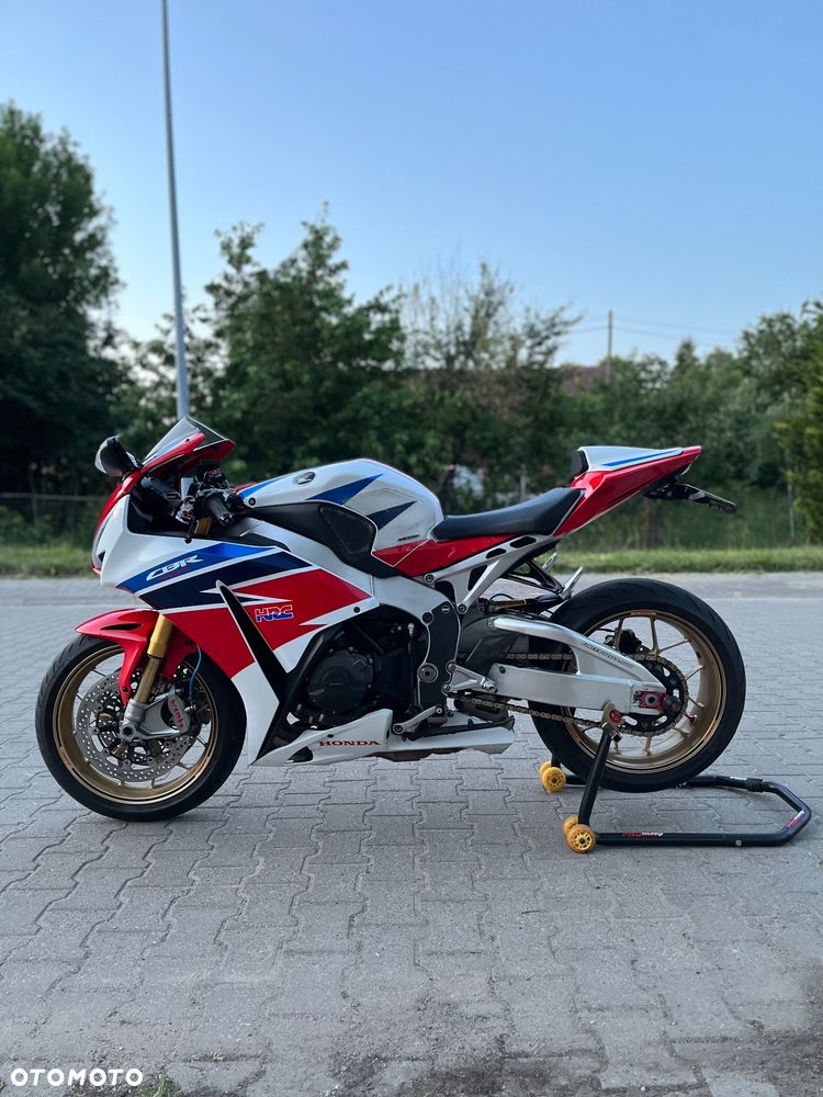 Honda CBR - 8