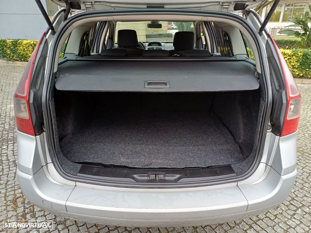 Renault Mégane Break 1.5 dCi Dynamique - 8