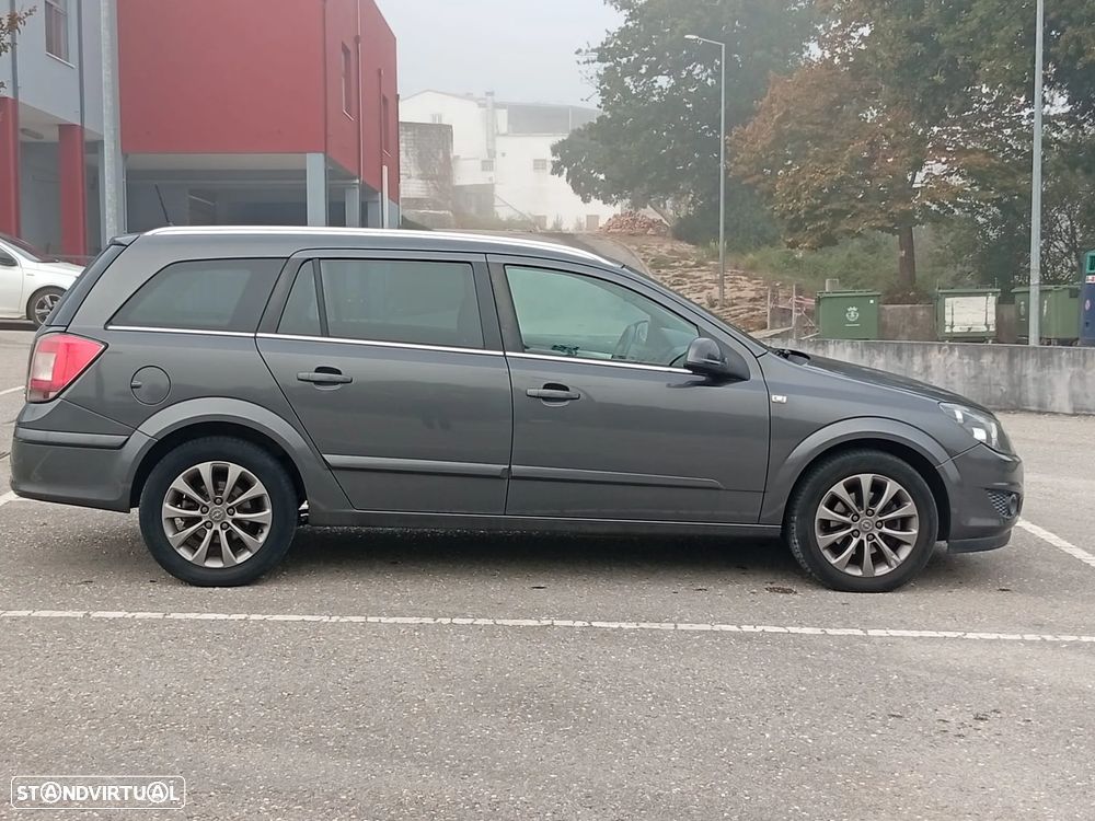 Opel Astra 1.7 CDTi Cosmo ecoFLEX - 3
