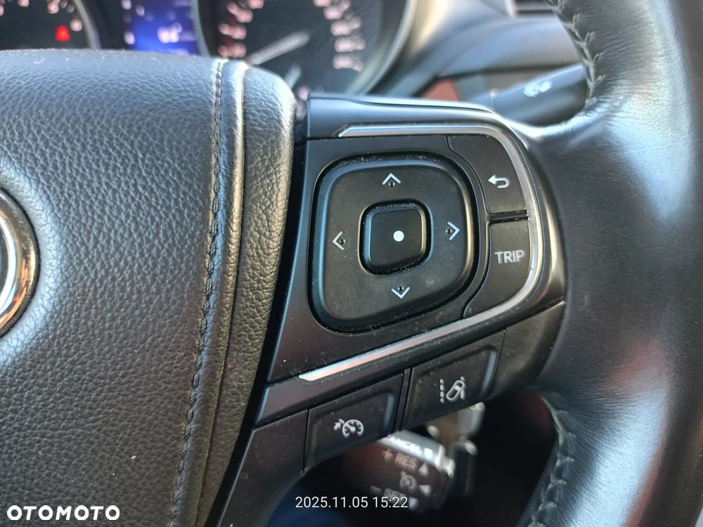 Toyota Avensis 1.8 Premium MS - 13