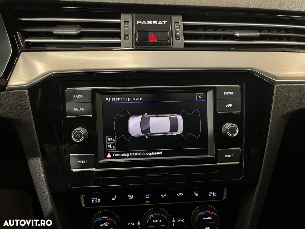 Volkswagen Passat 2.0 TDI SCR 4Mot DSG Highline - 13
