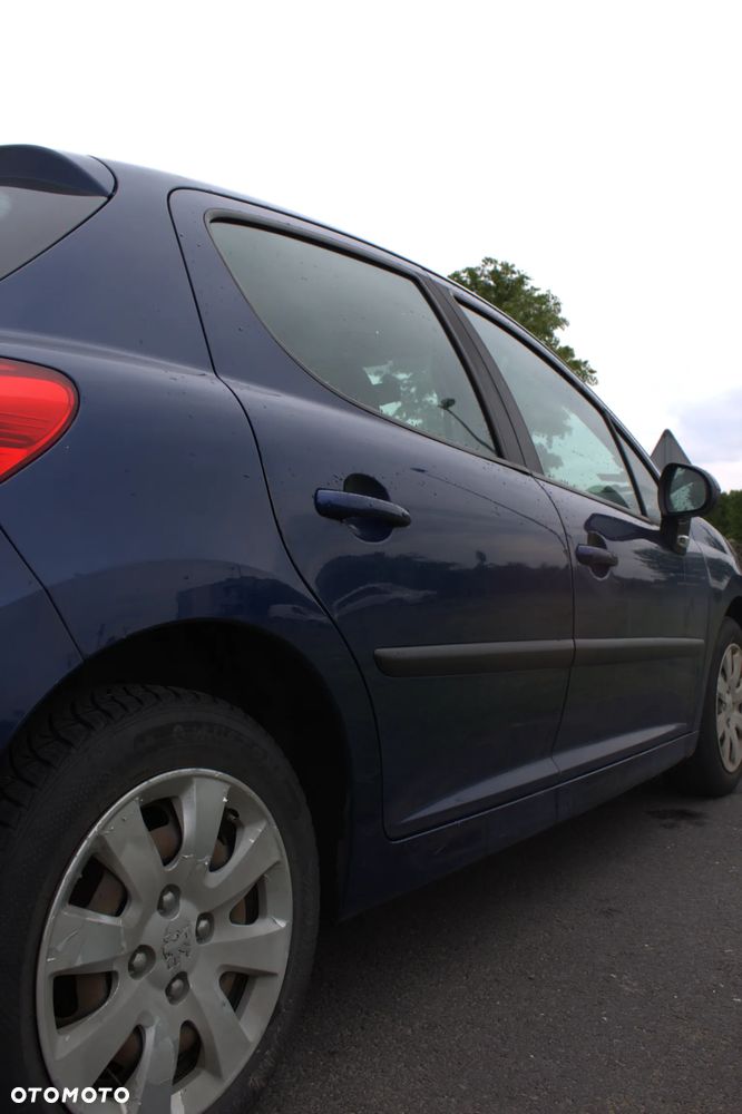 Peugeot 207 1.4 16V Trendy - 3