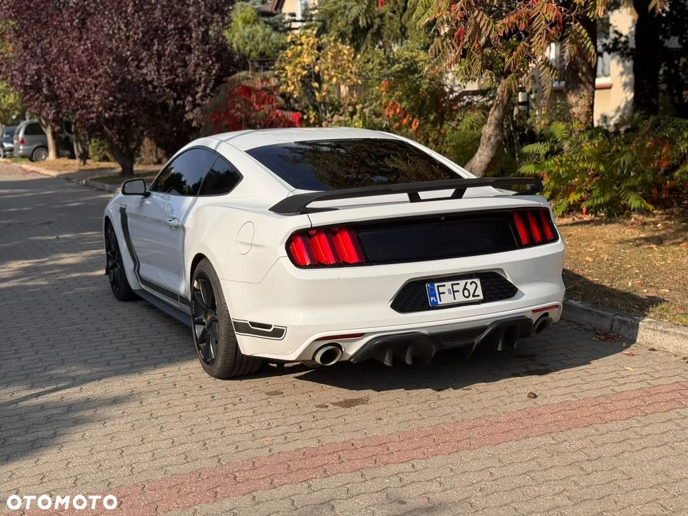 Ford Mustang - 19