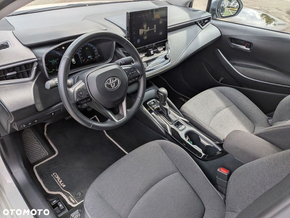 Toyota Corolla 1.8 Hybrid Comfort - 18