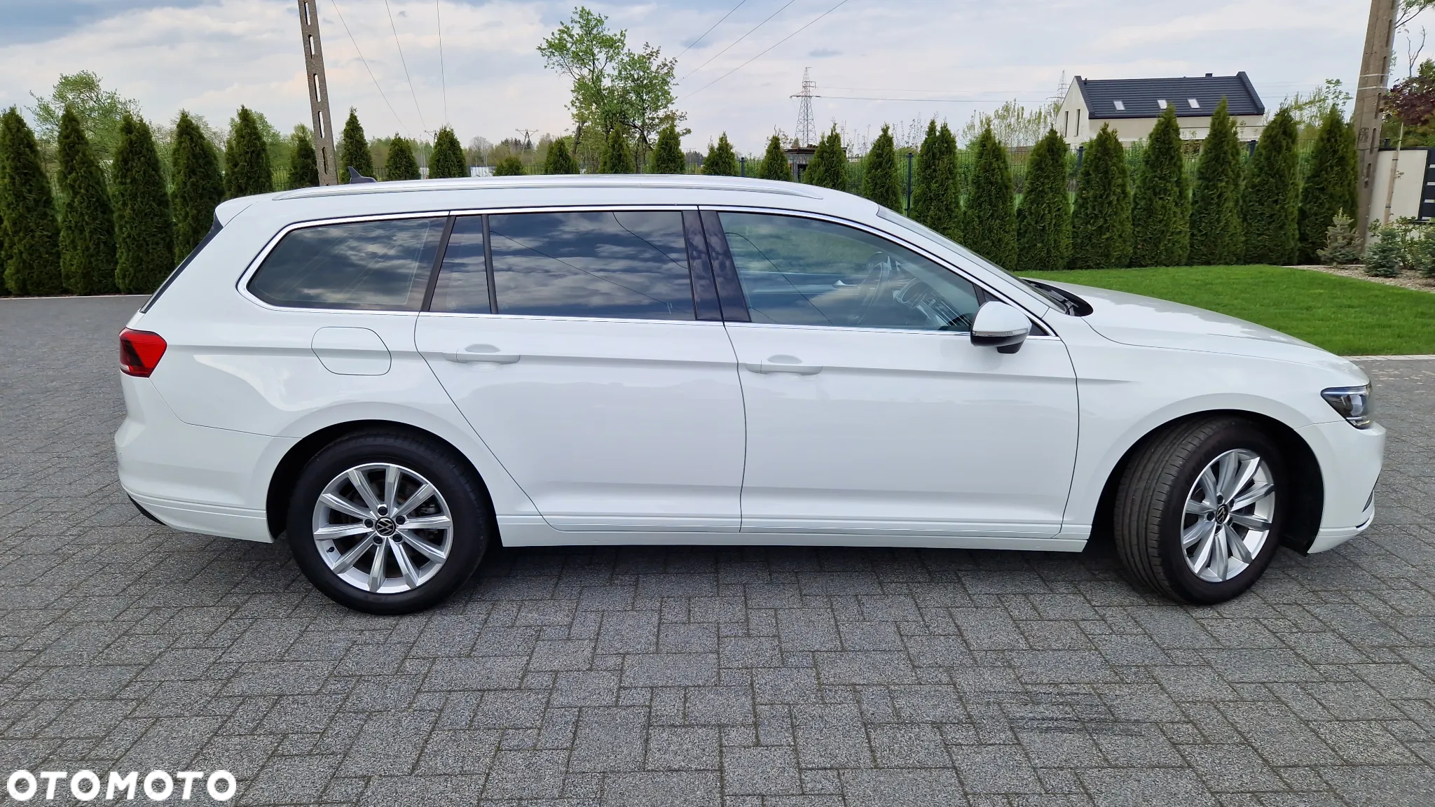 Volkswagen Passat Variant 2.0 TDI SCR DSG Business - 29