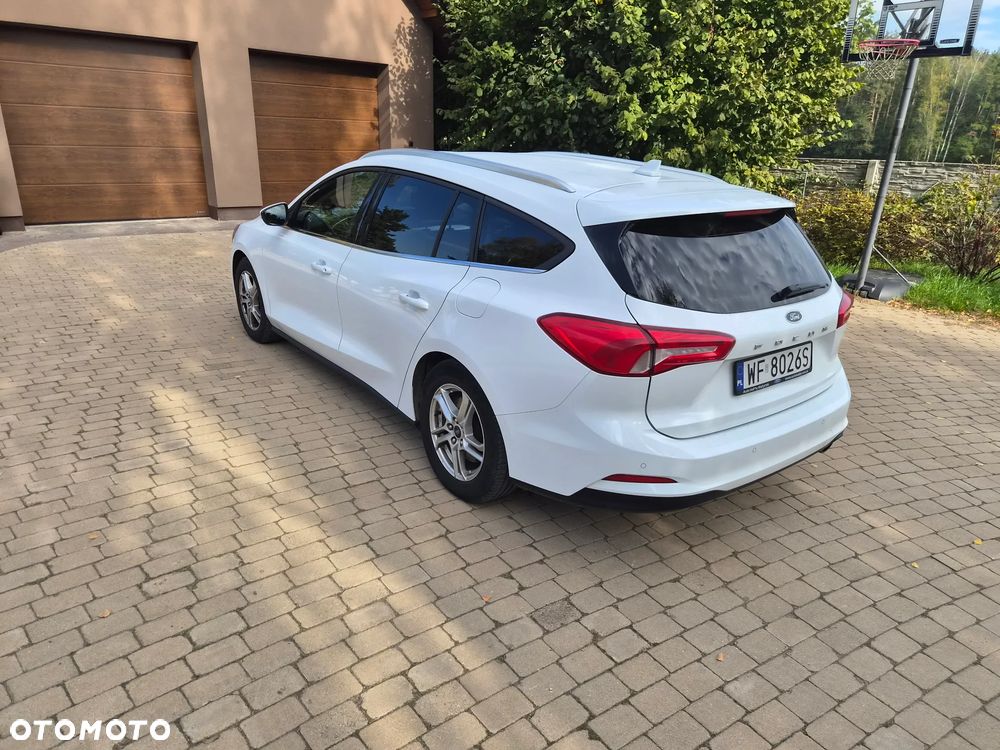 Ford Focus 2019 photo 2