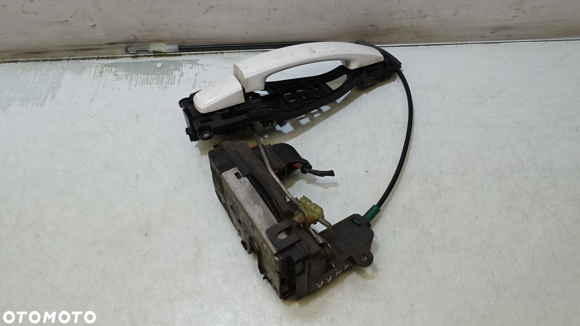 ZAMEK KLAMKA PRAWY PRZÓD DRZWI OPEL ASTRA H 1.3CDTI 13210749 - 1
