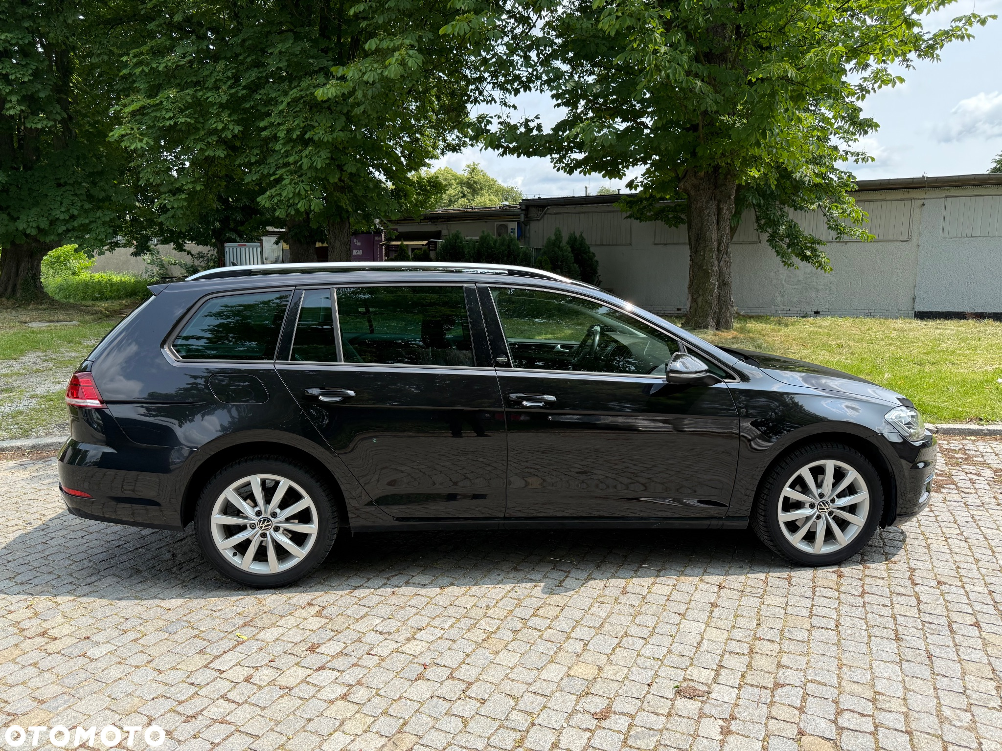 Volkswagen Golf 1.6 TDI DSG Sound - 3