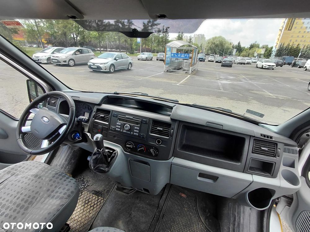 Ford Transit - 10