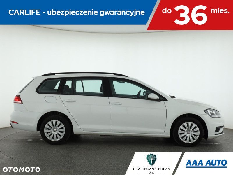 Volkswagen Golf Variant - 8