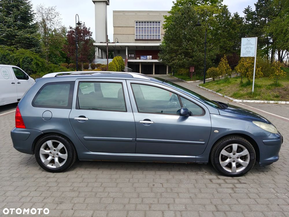 Peugeot 307 HDi 135 Premium - 9