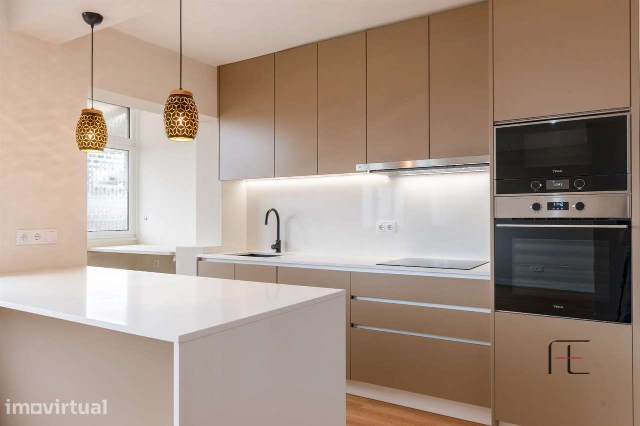 Apartamento T4 Venda em Ramalde,Porto - Grande imagem: 2/25