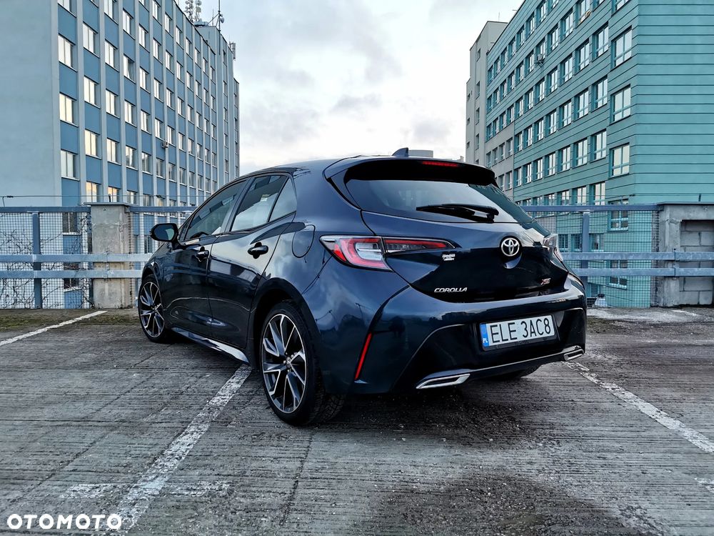 Toyota Corolla - 6
