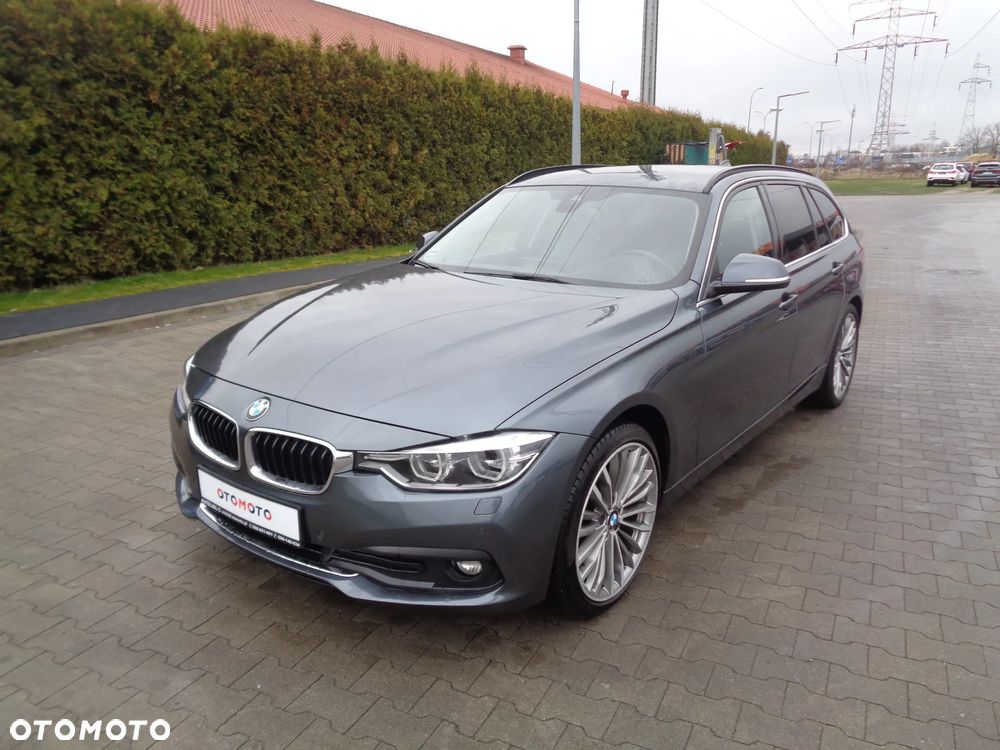 BMW Seria 3 320d Sport Line - 4