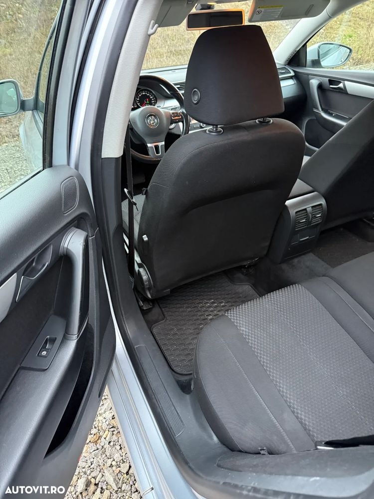 Volkswagen Passat 2.0 Blue TDI DSG SCR Comfortline - 12
