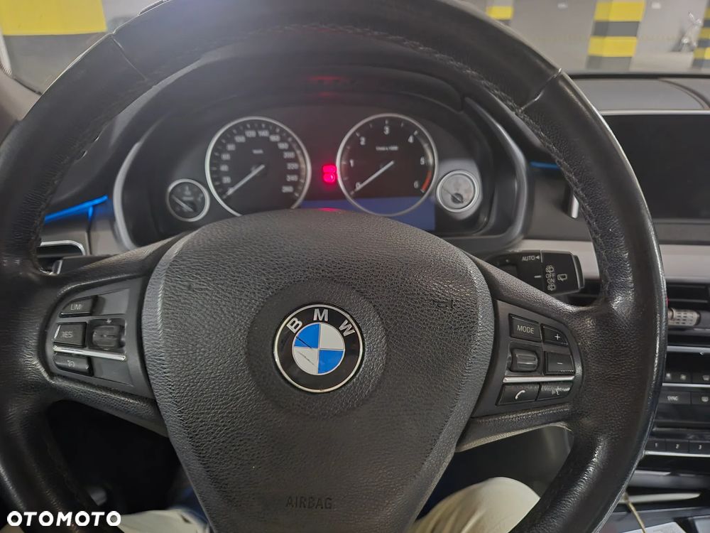 BMW X5 xDrive25d - 11