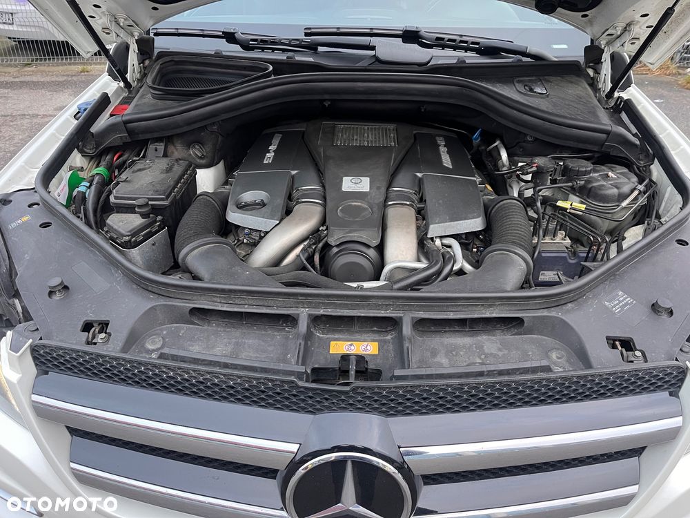 Mercedes-Benz GL - 11
