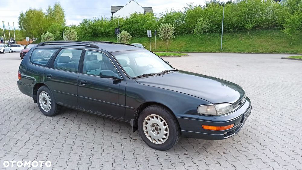 Toyota Camry 3.0 V6 LE - 10