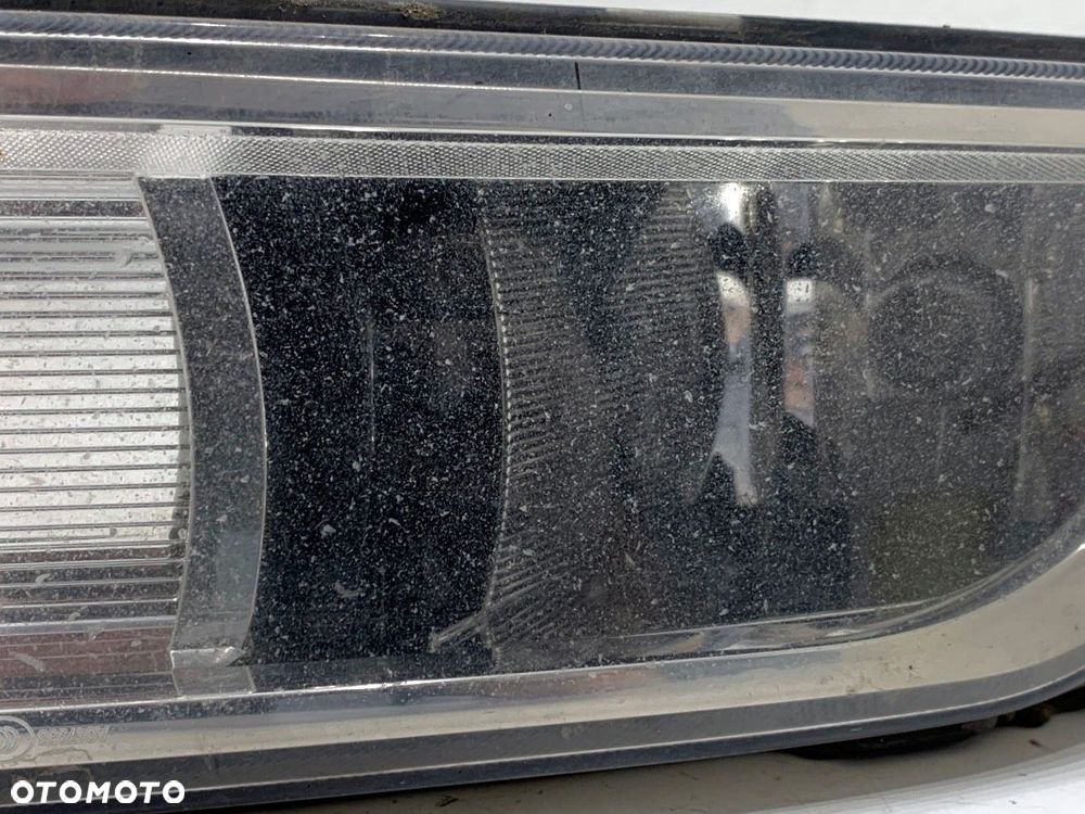 HALOGEN PRAWY PRZÓD  VW PASSAT B8 Variant (3G5, CB5) 2014 - 2022 2.0 TDI 110 kW [150 KM] olej - 2