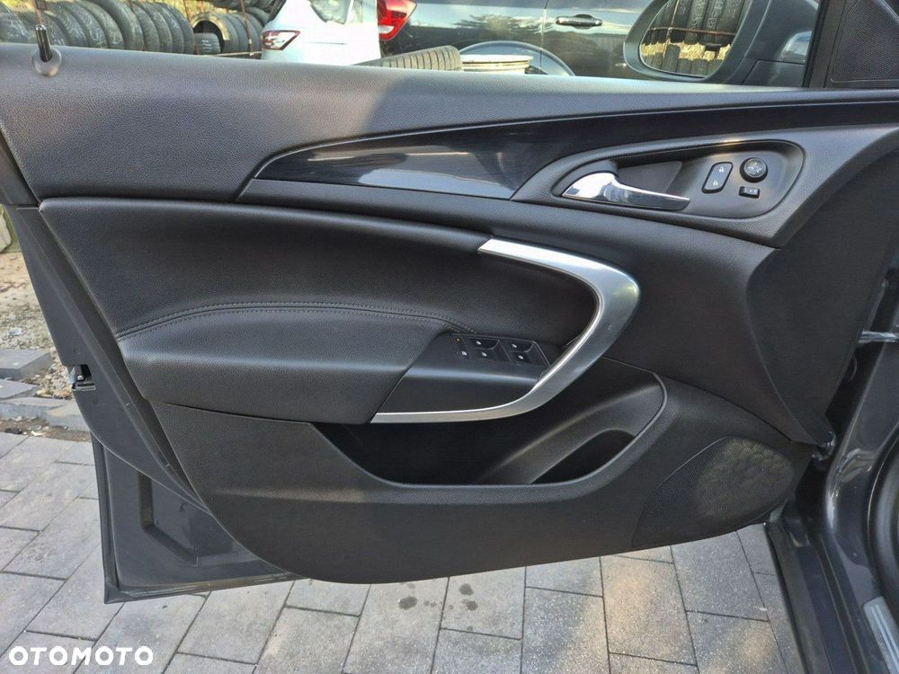 Opel Insignia - 12