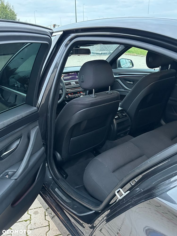 BMW Seria 5 518d M Sport - 25