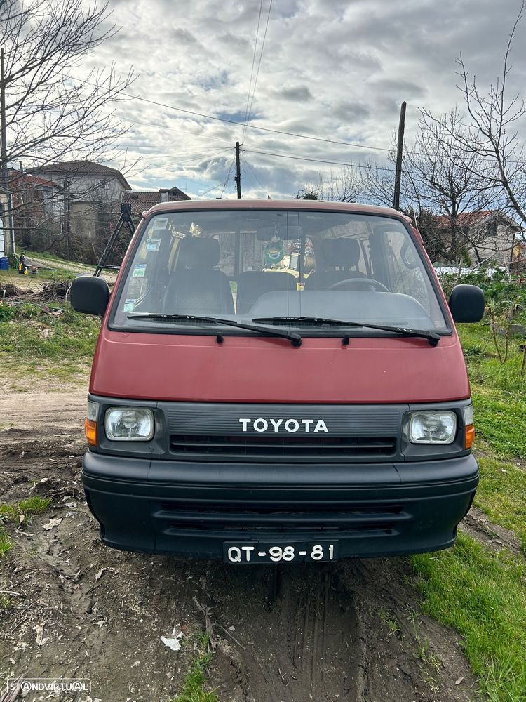 Toyota HiAce 2.4 D LH102L - 4