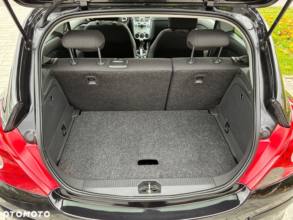 Opel Corsa 1.4 16V Satellite - 18