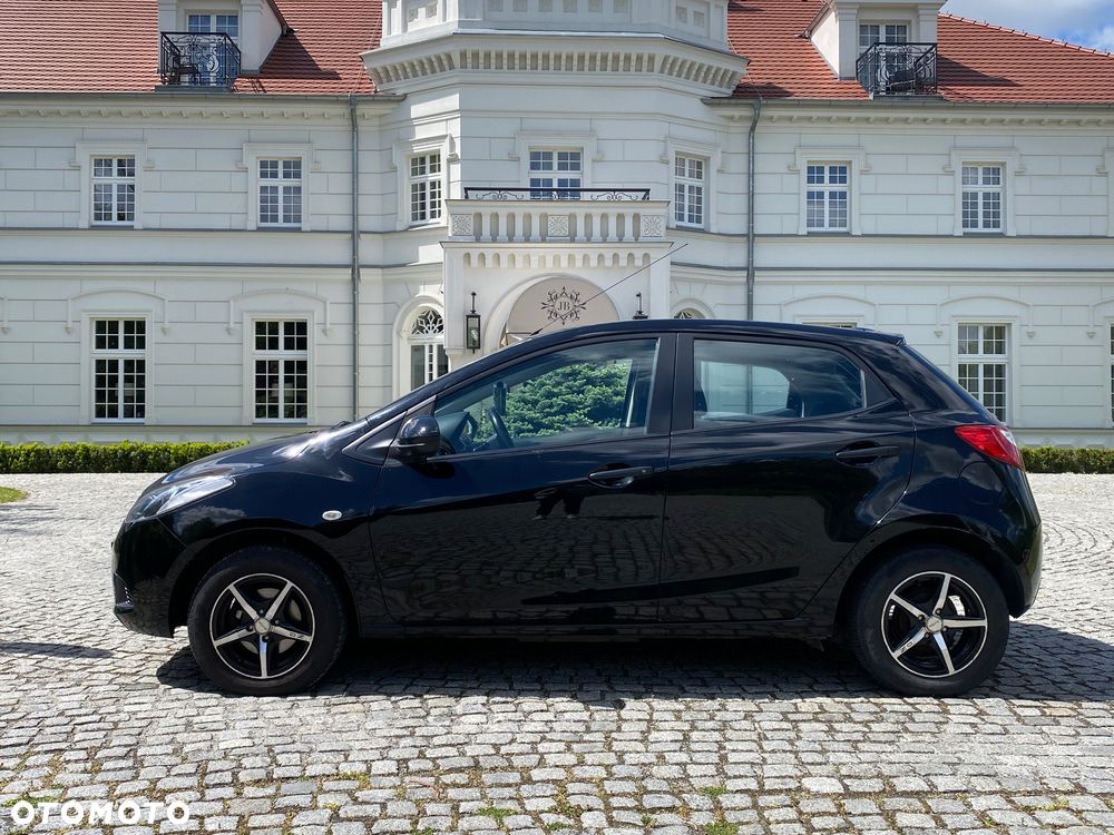 Mazda 2 - 6