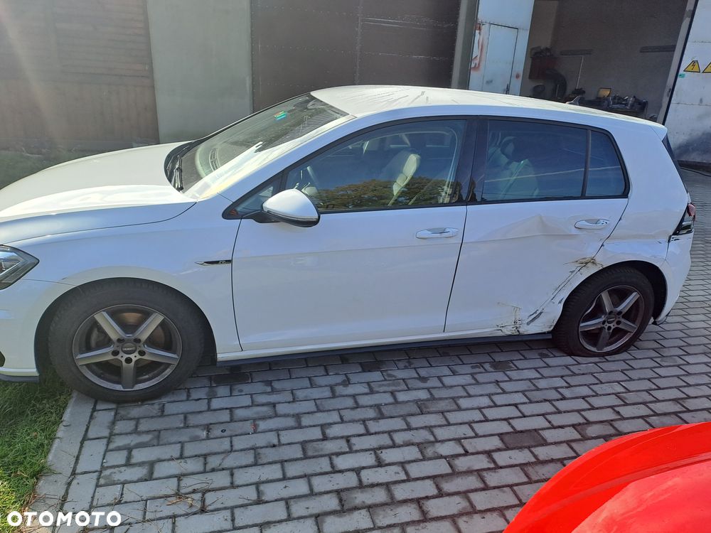 Volkswagen Golf 1.5 eTSI OPF DSG R-Line - 7