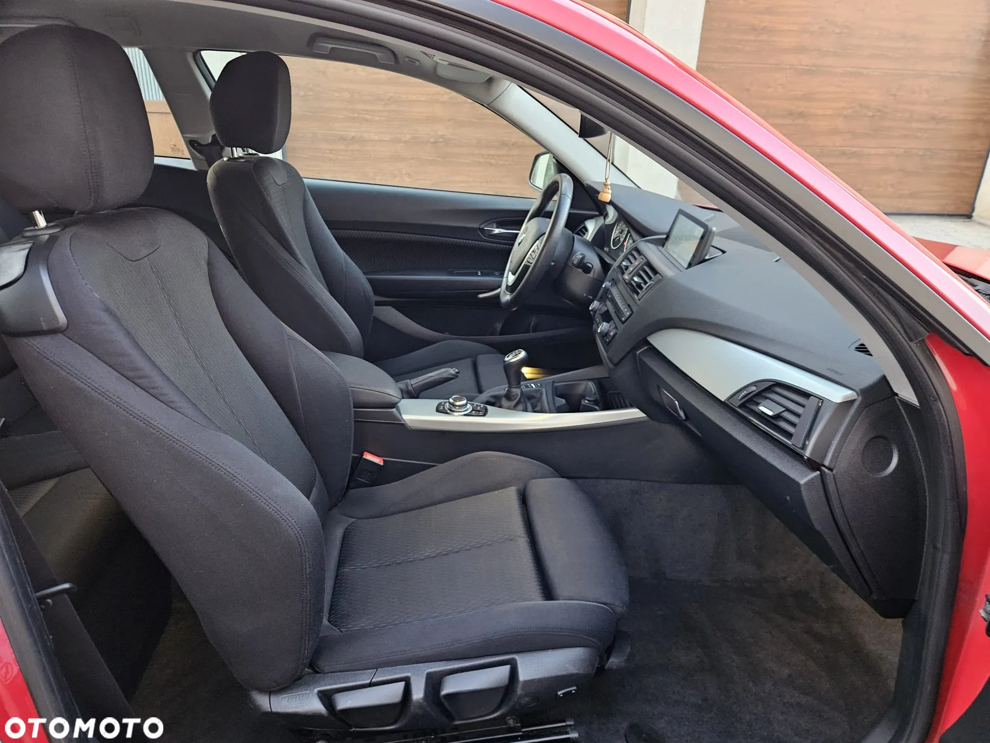 BMW Seria 1 114i - 12