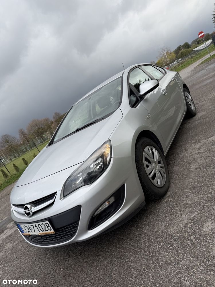 Opel Astra 1.4 T Essentia EU6 - 12
