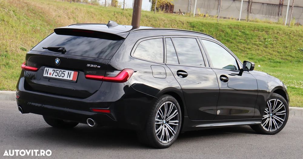 BMW Seria 3 330e Touring Aut. Luxury Line - 10
