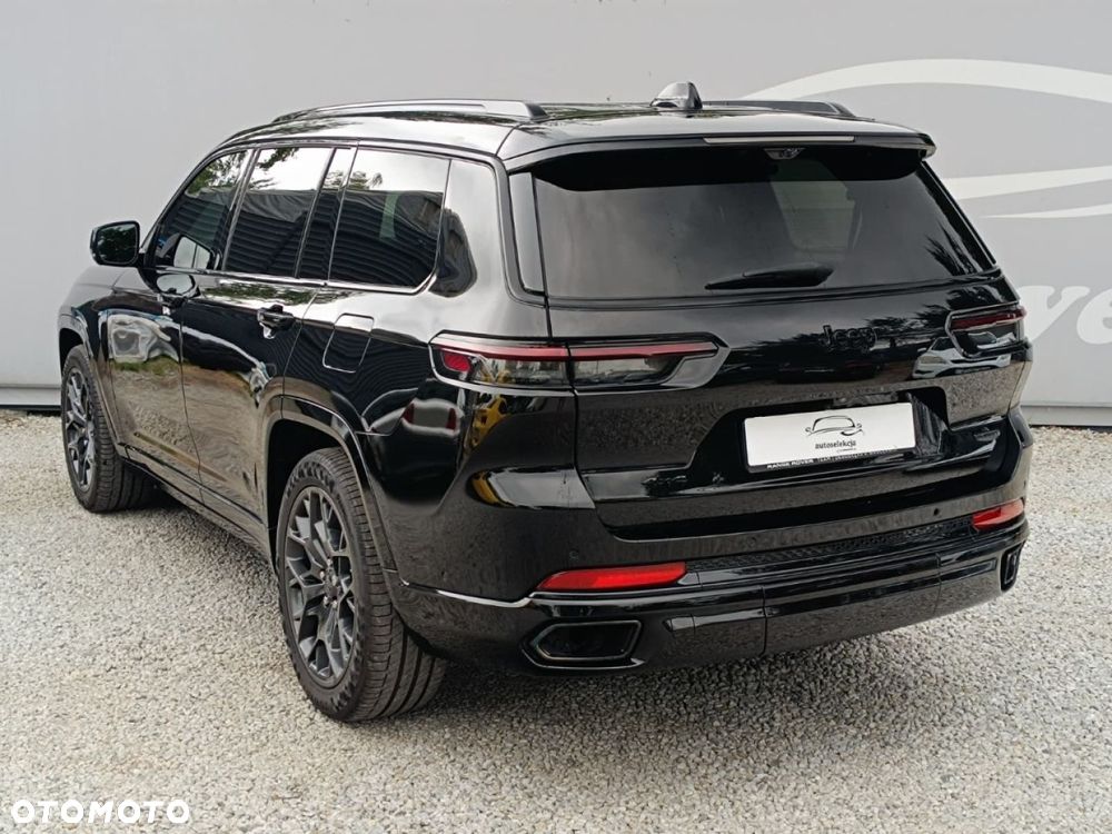 Jeep Grand Cherokee - 16