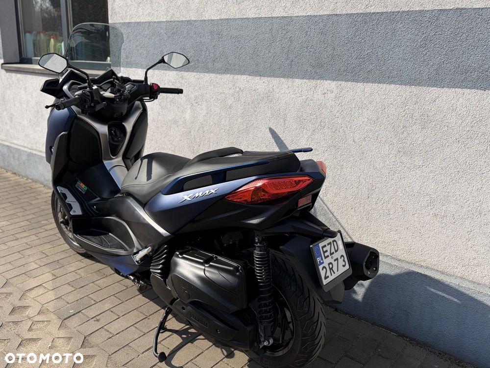 Yamaha X-max - 4