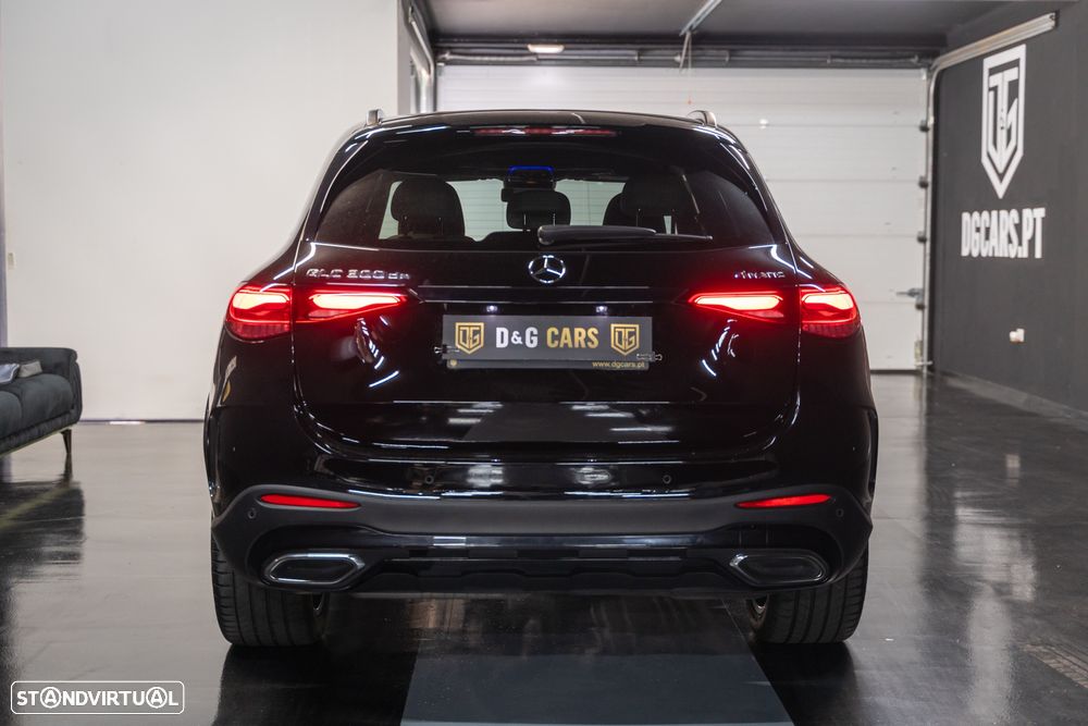 Mercedes-Benz GLC 300 de 4Matic 9G-TRONIC AMG Line Advanced - 25