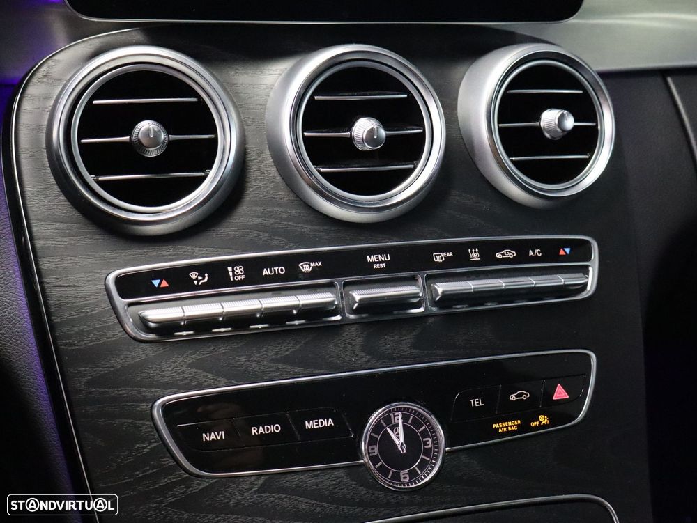 Mercedes-Benz C 300 de AMG Line - 21