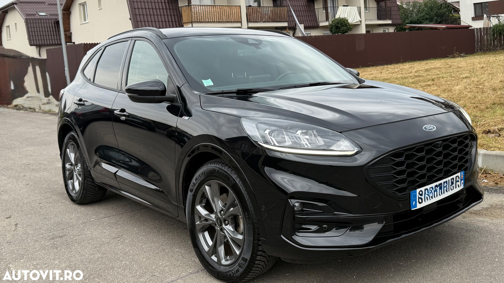 Ford Kuga 2.5 Duratec FHEV ST-LINE - 39