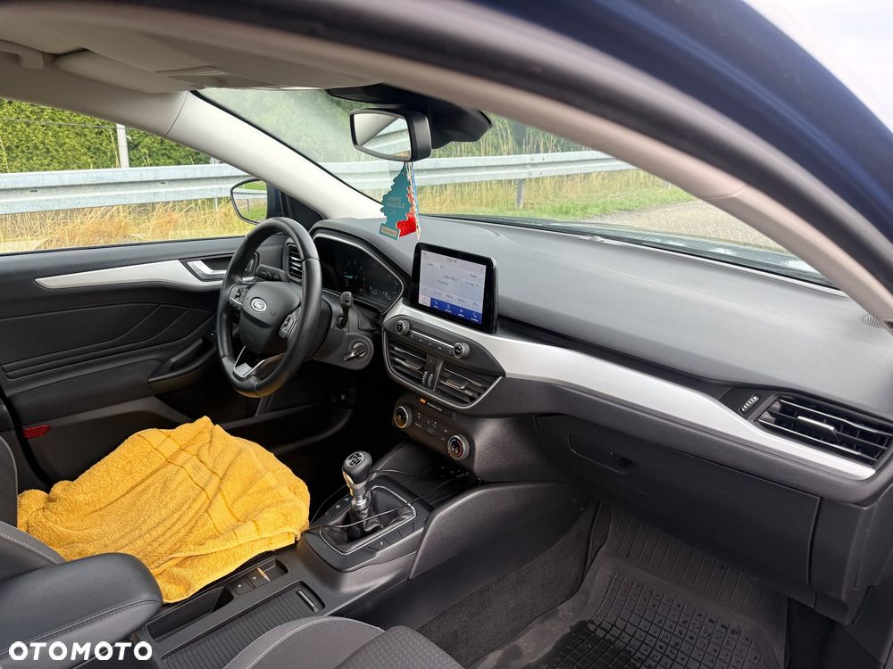 Ford Focus 1.5 EcoBlue Start-Stopp-System COOL&CONNECT - 19
