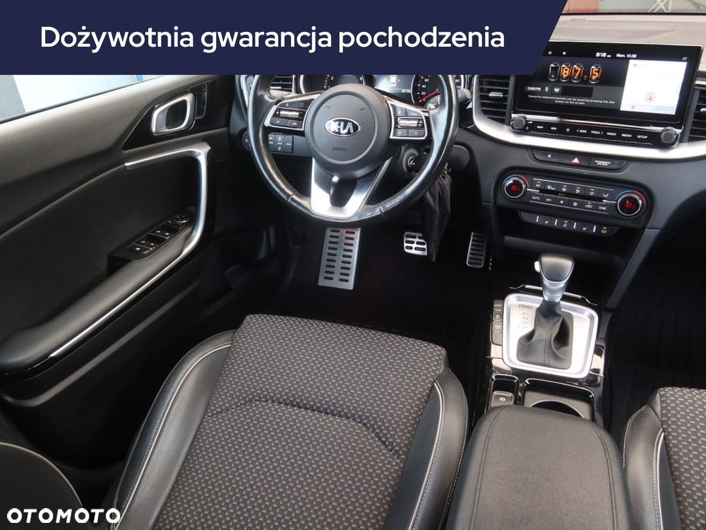 Kia Ceed - 9
