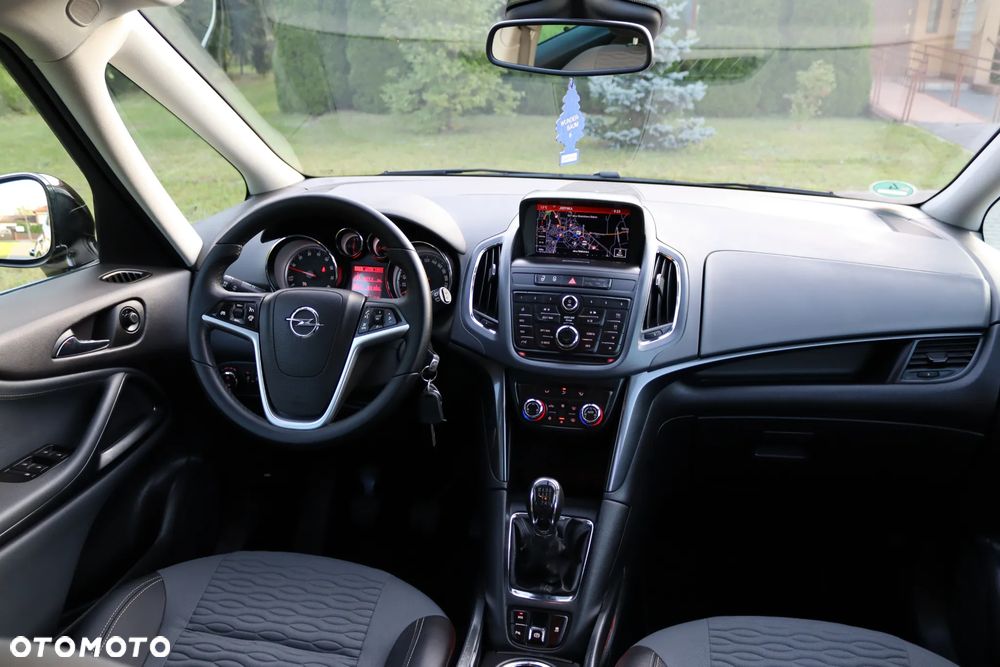 Opel Zafira 1.4 T Cosmo EcoFLEX S&S EU6 - 25