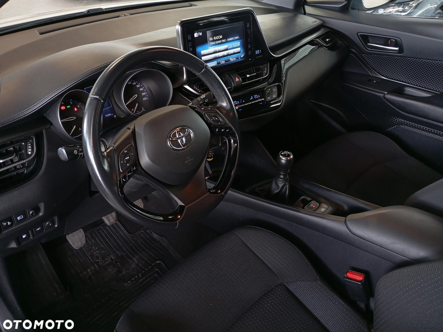 Toyota C-HR 1.2 T GPF Premium - 11