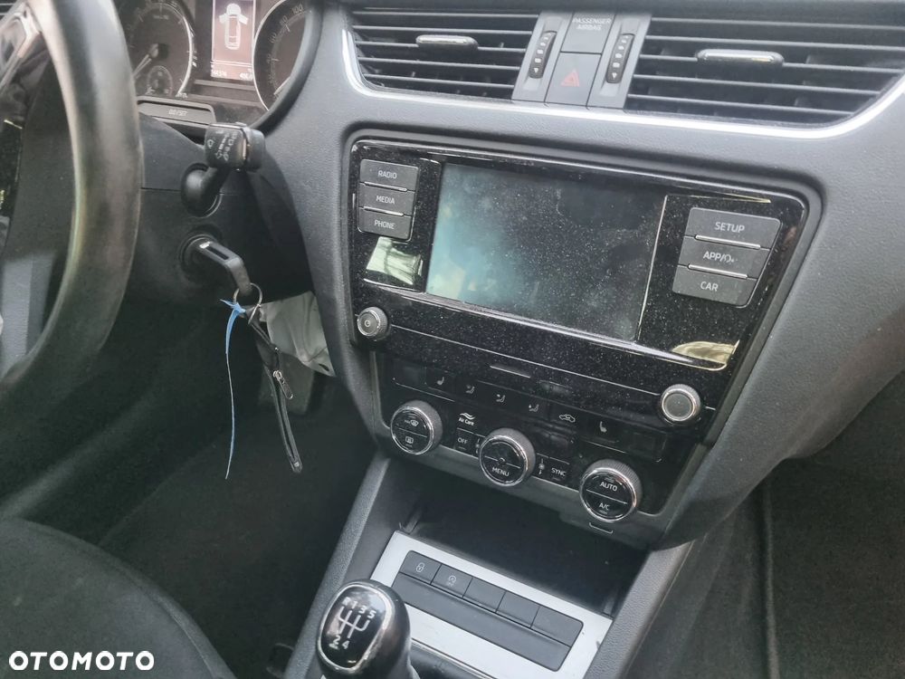 Skoda Octavia 1.6 TDI Premium Edition - 11