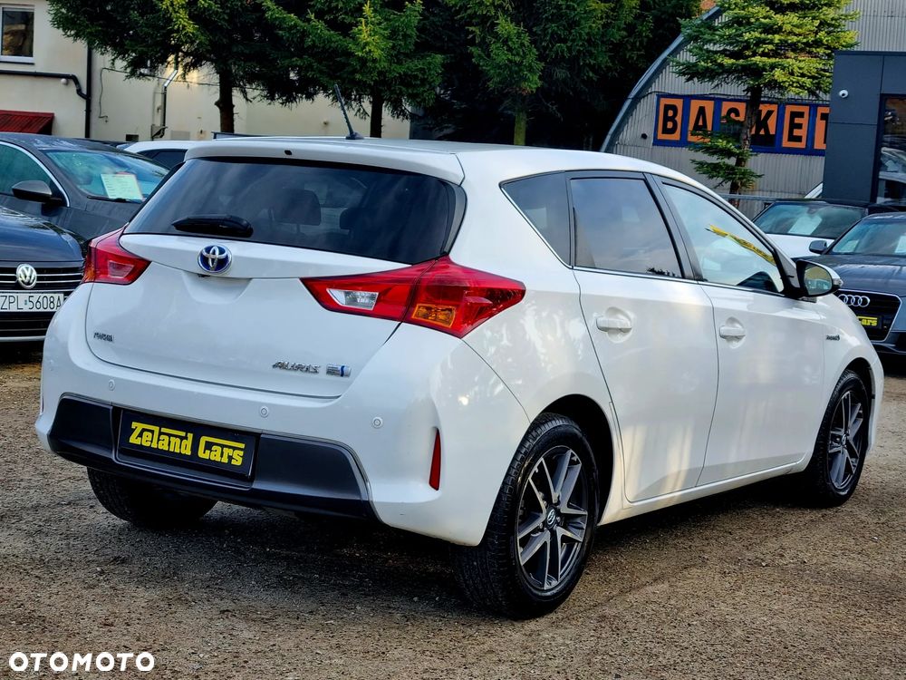 Toyota Auris - 5