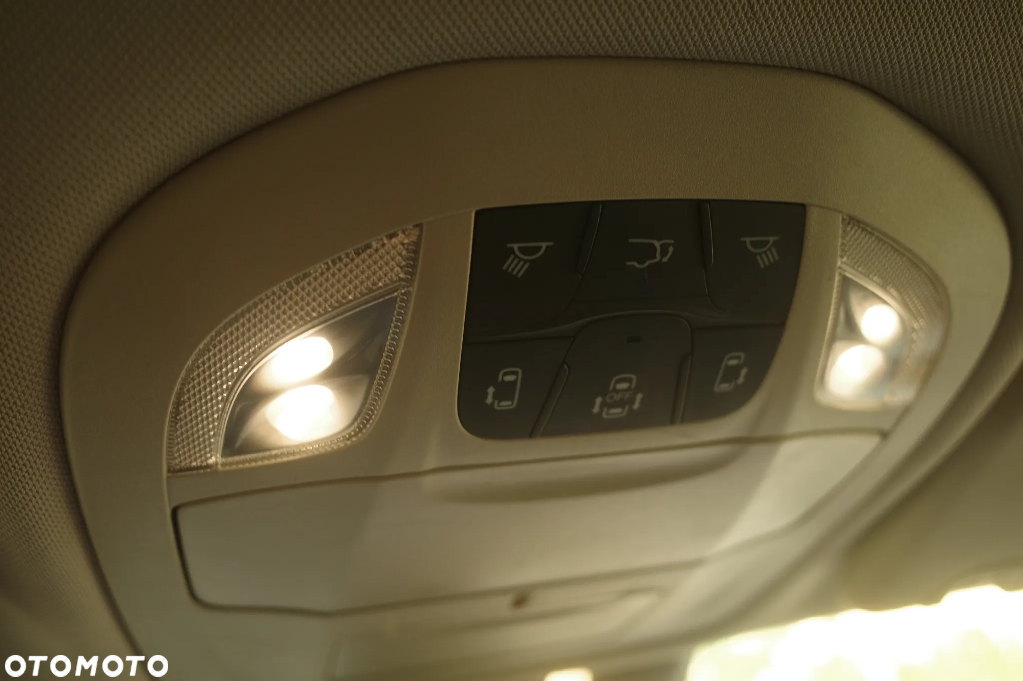 Chrysler Pacifica - 7