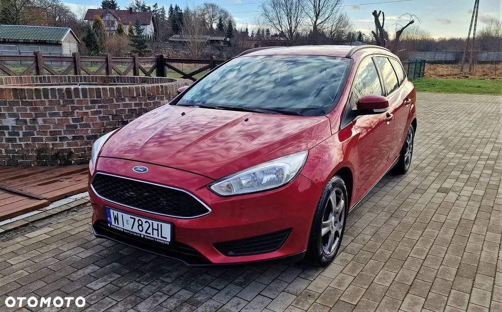 Ford Focus 1.6 SYNC Edition - 4
