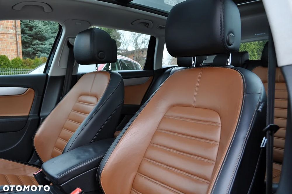 Volkswagen Passat Alltrack 2.0 TDI 4Mot DSG - 23