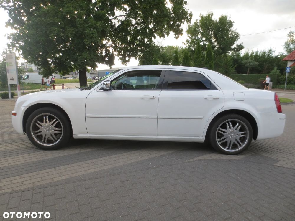 Chrysler 300C - 12