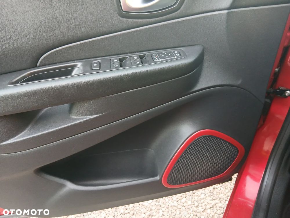 Renault Captur - 16