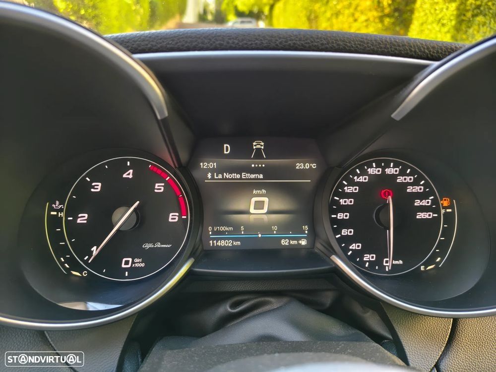 Alfa Romeo Giulia 2.2 D Sprint AT8 - 21